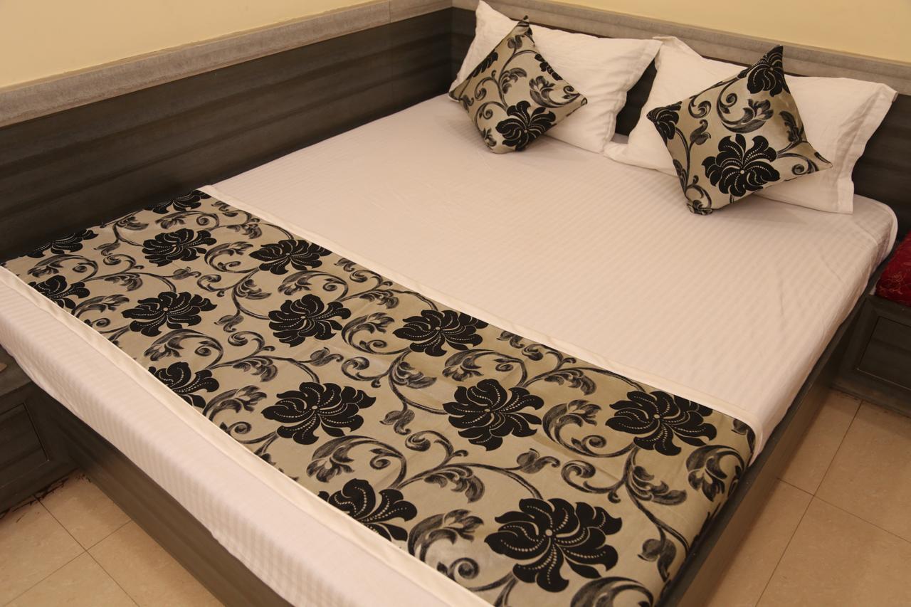 Hotel Heena Plaza Ābu Road Dış mekan fotoğraf